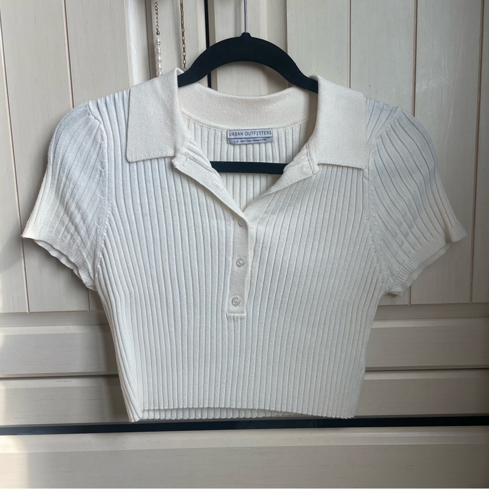 Cropped Collared Sweater - Picture 5 of 10